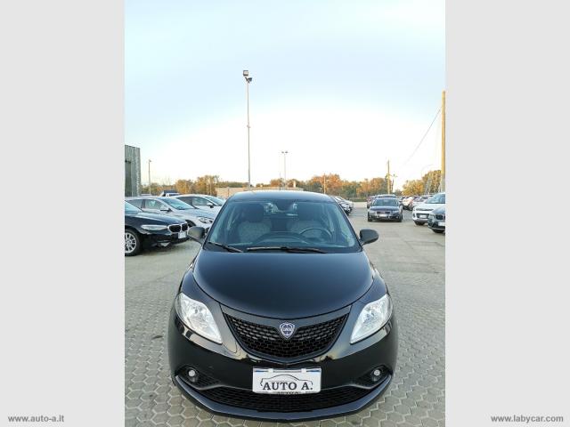 Auto - Lancia ypsilon 1.2 69 cv 5p. s&s elefantino