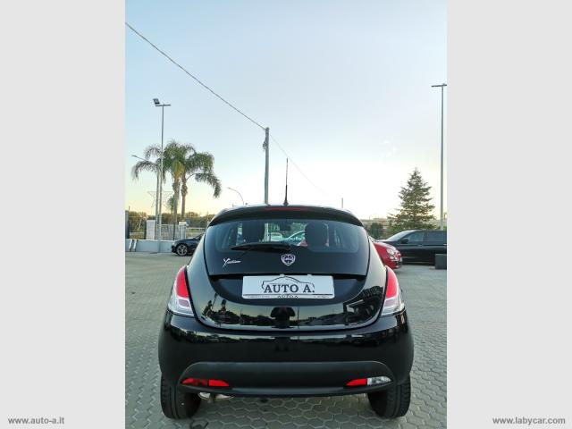 Auto - Lancia ypsilon 1.2 69 cv 5p. s&s elefantino