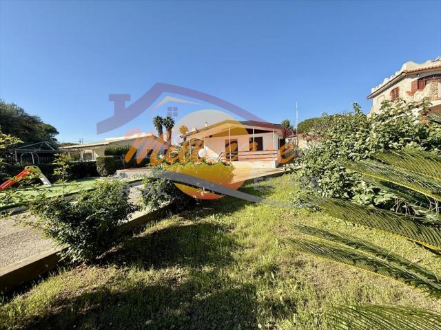 Appartamenti in Vendita - Villa in vendita a siracusa ognina