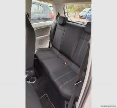 Auto - Seat mii 1.0 5p. fr line