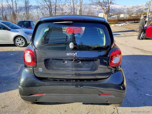 Auto - Smart fortwo eq pure