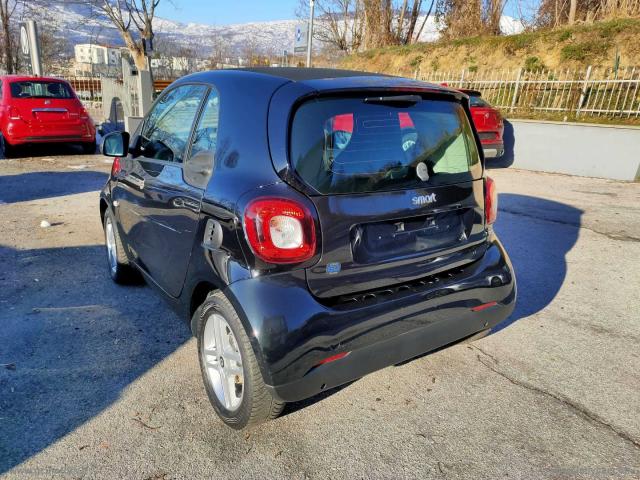 Auto - Smart fortwo eq pure