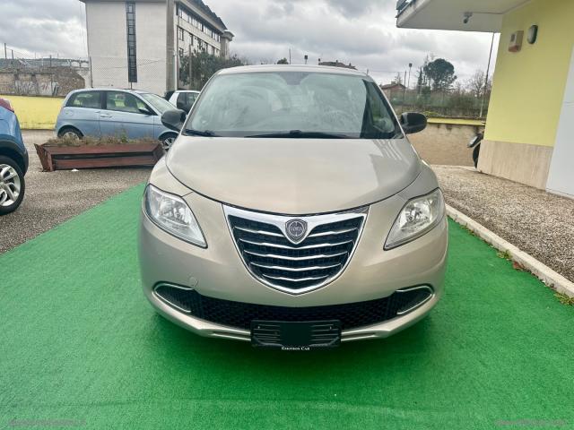 Auto - Lancia ypsilon 1.3 mjt 95 cv 5p. s&s gold