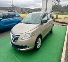 Auto - Lancia ypsilon 1.3 mjt 95 cv 5p. s&s gold