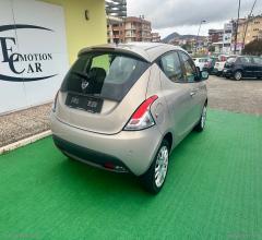 Auto - Lancia ypsilon 1.3 mjt 95 cv 5p. s&s gold