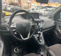 Auto - Lancia ypsilon 1.3 mjt 95 cv 5p. s&s gold