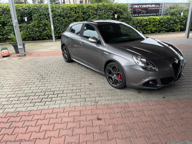 Auto - Alfa romeo giulietta 1750 tbi quadrifoglio verde