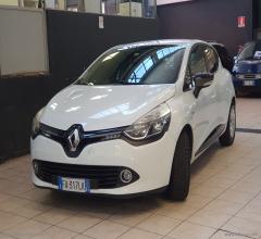 Auto - Renault clio 1.5 dci 8v 75 cv 5p. costume nat.