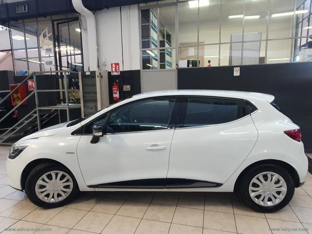 Auto - Renault clio 1.5 dci 8v 75 cv 5p. costume nat.