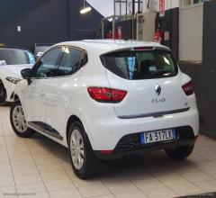 Auto - Renault clio 1.5 dci 8v 75 cv 5p. costume nat.