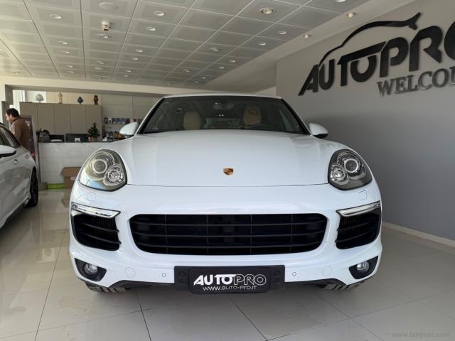 Auto - Porsche cayenne 3.0 diesel platinum edition