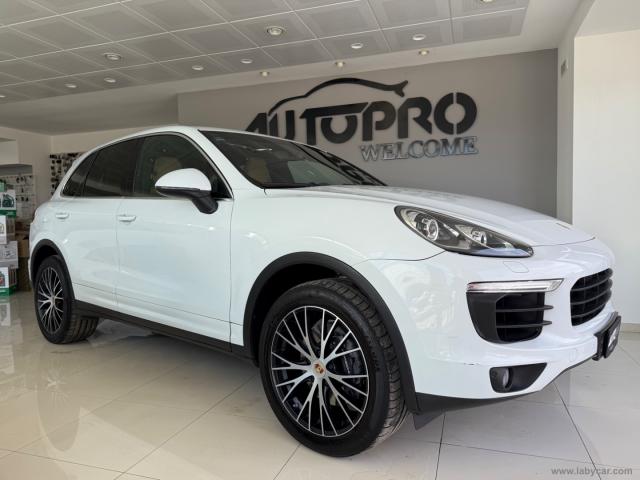 Auto - Porsche cayenne 3.0 diesel platinum edition