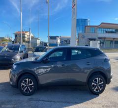 Auto - Peugeot 2008 puretech 100 s&s active