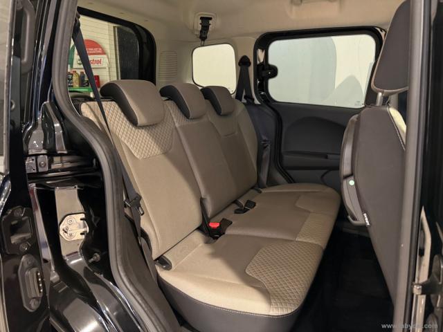 Auto - Ford tourneo courier 1.5 tdci 75 cv titanium