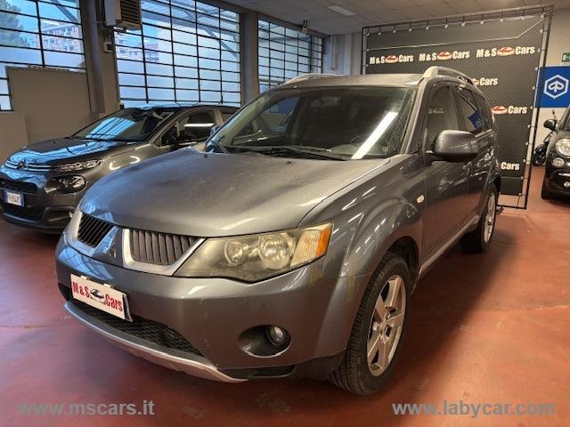 Mitsubishi outlander 2.2 di-d 4wd instyle 7p.