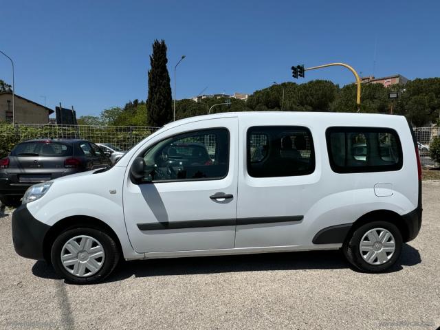 Auto - Renault kangoo 1.5 dci 90 cv 5p. live