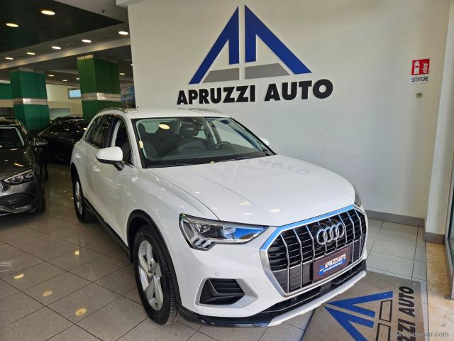 Audi q3 35 tdi s tronic business advanced