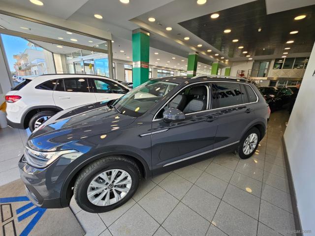 Auto - Volkswagen tiguan 2.0 tdi 150cv scr dsg life