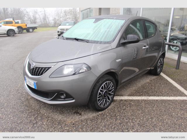 Auto - Lancia ypsilon 1.0 firefly 5p.s&s hyb. gold pl.