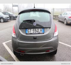 Auto - Lancia ypsilon 1.0 firefly 5p.s&s hyb. gold pl.