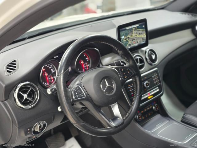 Auto - Mercedes-benz gla 200 d automatic 4matic sport