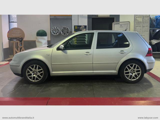 Auto - Volkswagen golf 1.6 16v 5p. comfortline gpl