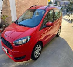 Auto - Ford tourneo courier 1.5 tdci 75 cv plus