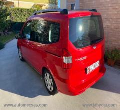 Auto - Ford tourneo courier 1.5 tdci 75 cv plus