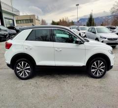 Auto - Volkswagen t-roc 1.5 tsi act style