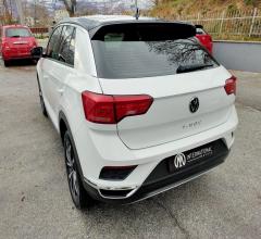 Auto - Volkswagen t-roc 1.5 tsi act style