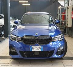 Auto - Bmw 330i msport