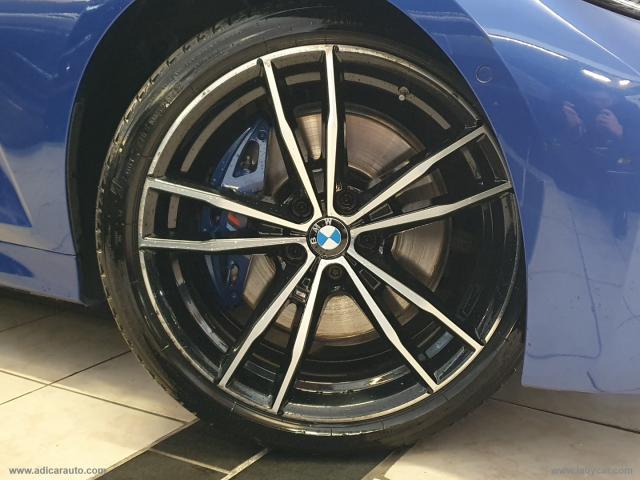 Auto - Bmw 330i msport