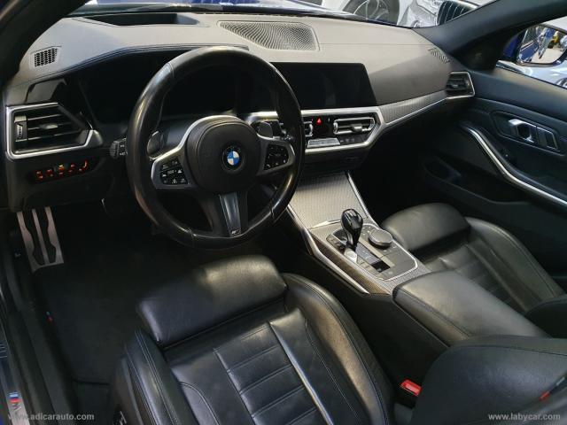 Auto - Bmw 330i msport