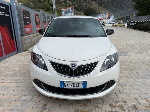 Auto - Lancia ypsilon 1.2 69 cv 5p. gpl gold