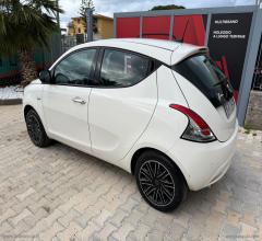 Auto - Lancia ypsilon 1.2 69 cv 5p. gpl gold