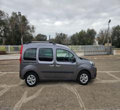 Auto - Renault kangoo blue dci 8v 115 cv 5p. limited