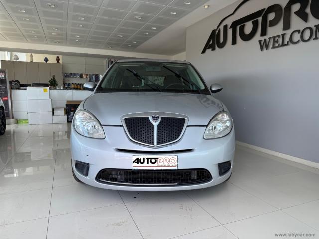 Auto - Lancia ypsilon 1.4 argento ecochic gpl