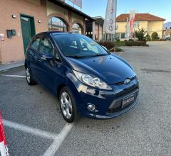 Auto - Ford fiesta 1.4 5p. bz.- gpl titanium