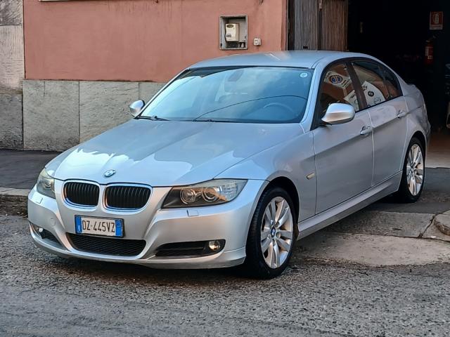 Auto - Bmw 320d attiva