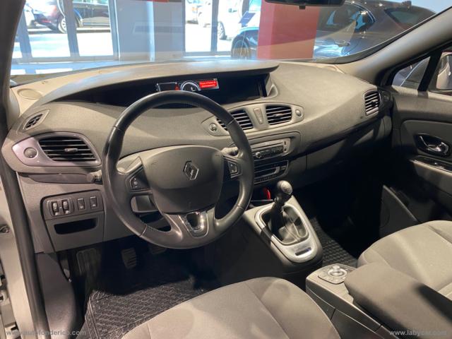 Auto - Renault scÃ©nic xmod 1.5 dci 110 cv s&s wave