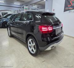 Auto - Mercedes-benz gla 200 d automatic sport