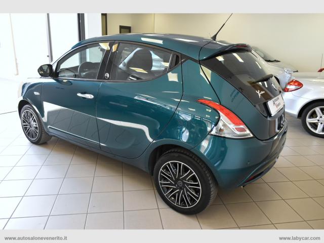 Auto - Lancia ypsilon 1.2 69 cv 5p. gpl ecochic gold