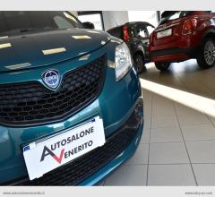 Auto - Lancia ypsilon 1.2 69 cv 5p. gpl ecochic gold