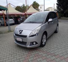 Peugeot 5008 1.6 hdi 110 cv business