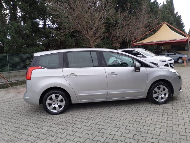 Auto - Peugeot 5008 1.6 hdi 110 cv business