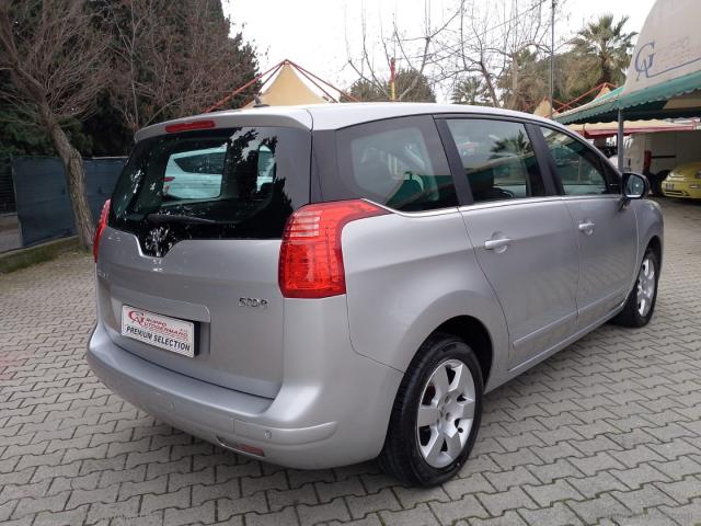 Auto - Peugeot 5008 1.6 hdi 110 cv business