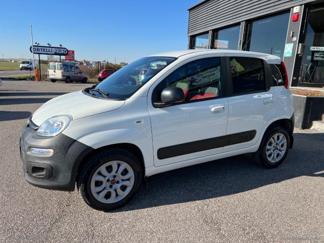 Auto - Fiat panda 1.3 mjt s&s 4x4 pop clim. van 2pti