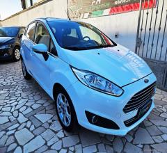 Auto - Ford fiesta 1.4 5p. bz.-gpl black & white ed.