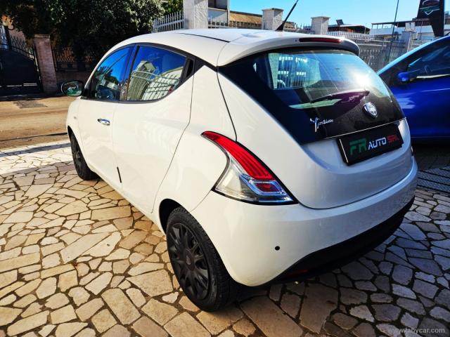 Auto - Lancia ypsilon 1.2 69 cv 5p. platinum