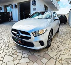 Auto - Mercedes-benz a 180 d automatic 4p. premium